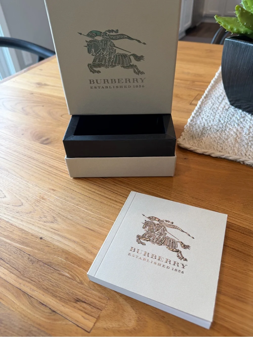 Burberry Men's Gray and Light Gray Watch Box Set